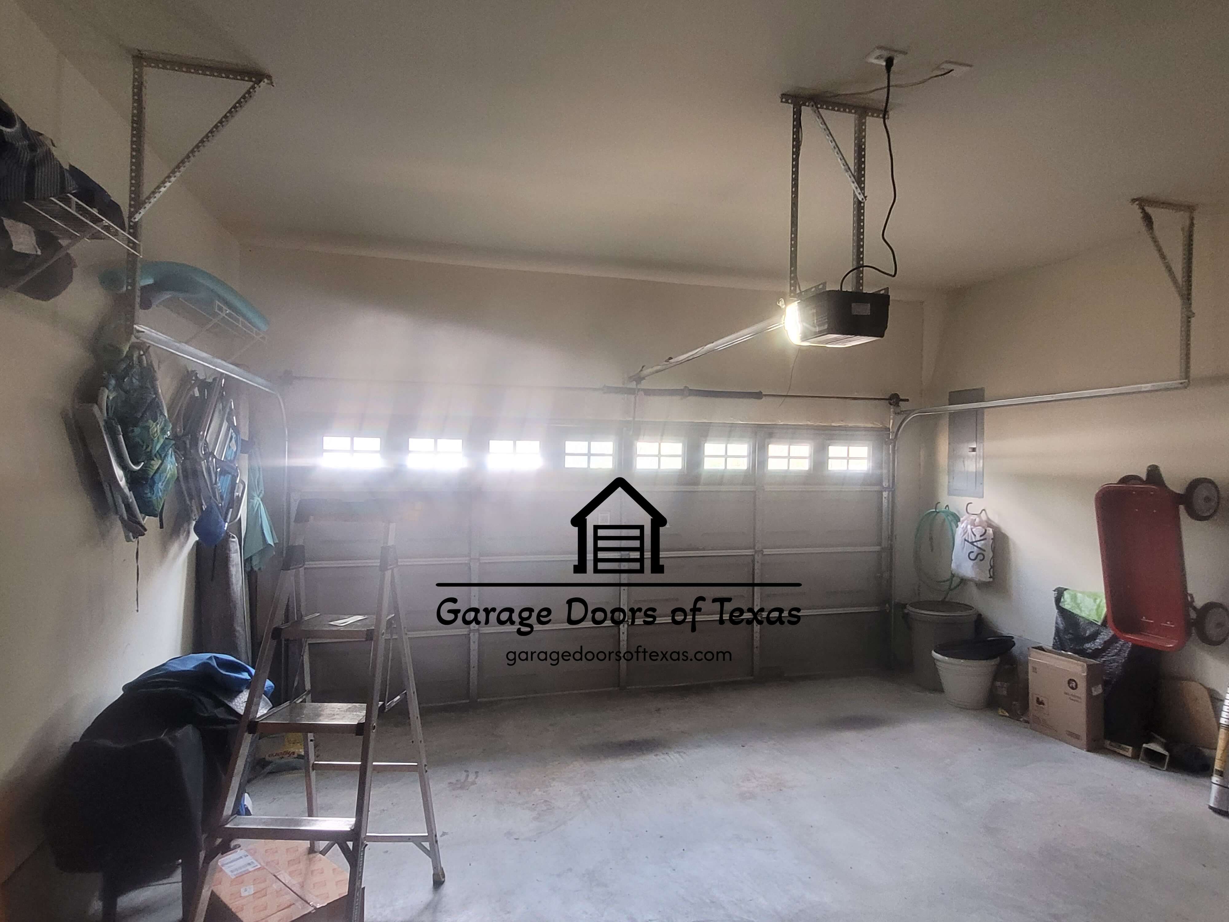 garagedoorsoftexas.com_garage_door_repair