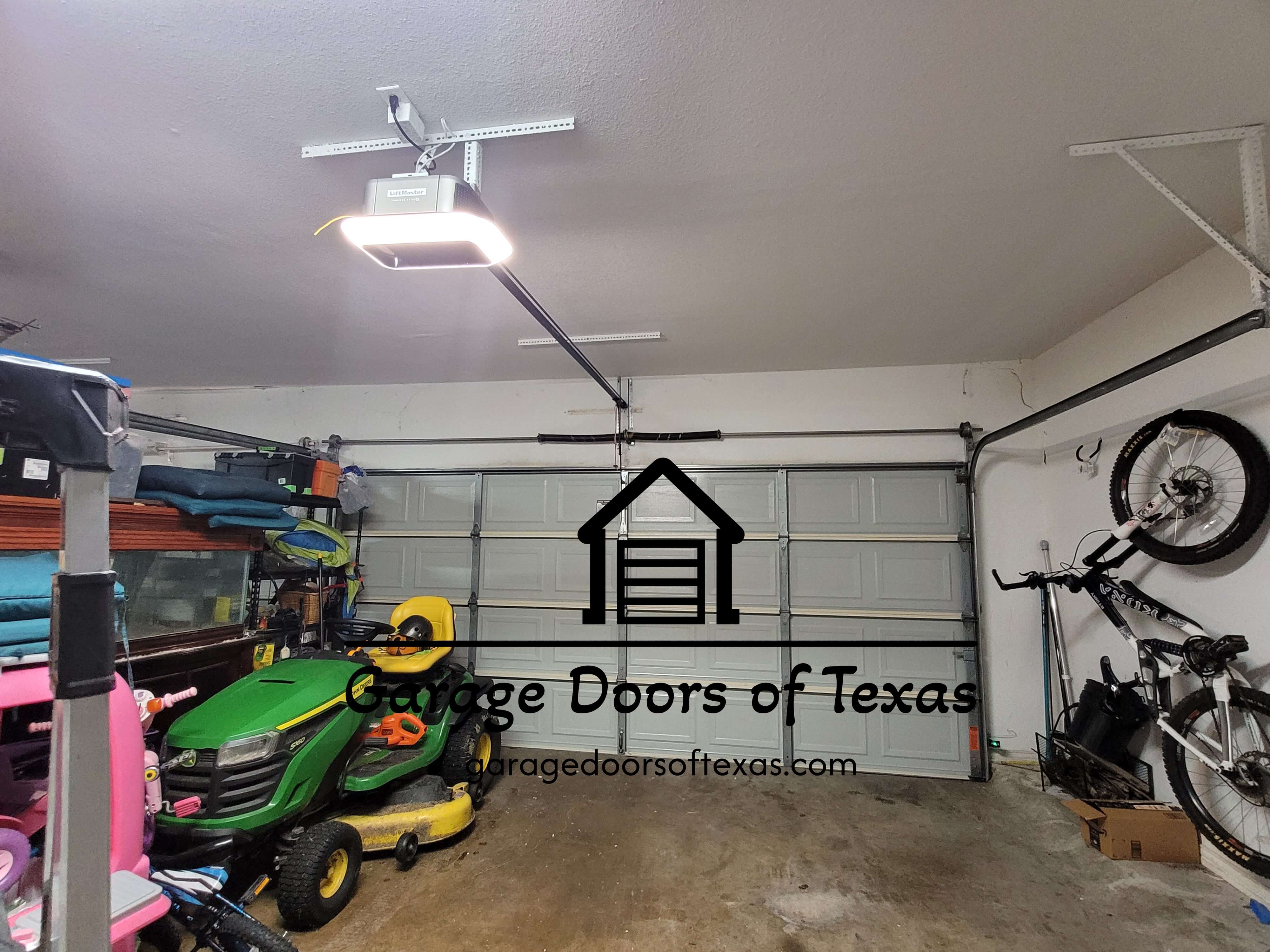 garagedoorsoftexas.com_liftmaster_garage_door_opener_install